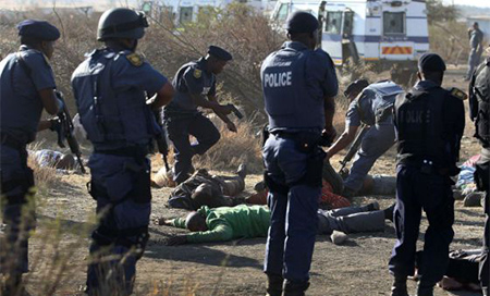 Sudáfrica: Policía mata a siete sospechosos del ataque a una comisaría